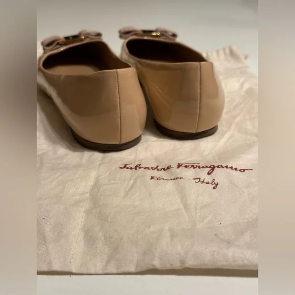 SOLD Salvatore Ferragamo Varina Patent Leather Ballet Flats Amaretti 8B narrow - Picture 11 of 13